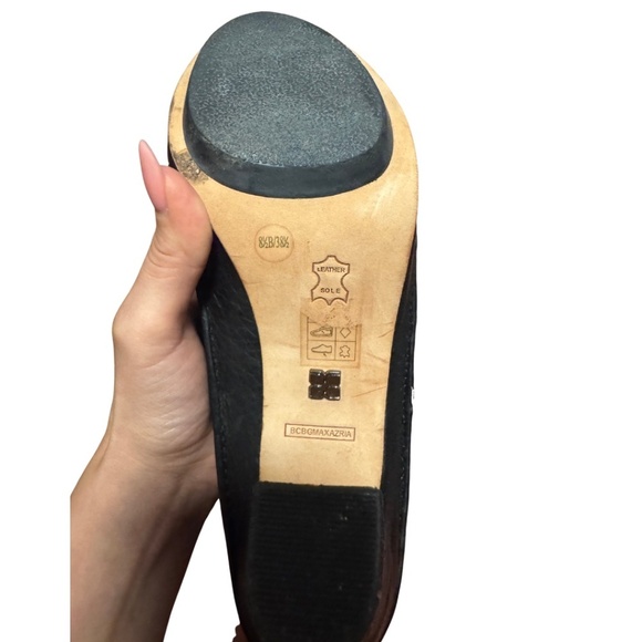 BCBG by Max Azria Molly Black Leather Boots with Shearling Lining - Picture 2 of 9